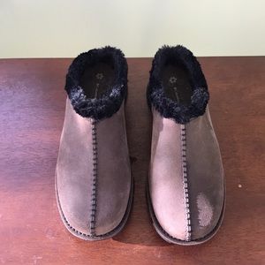 NWOT Columbia Cortina Mule